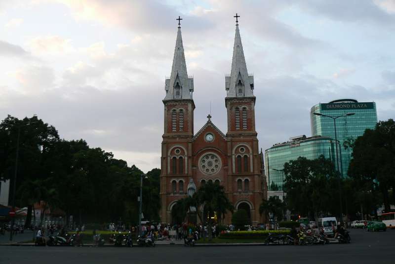 30 SAIGON (HO CHI MINH CITY) Cattedrale di Notre Dame